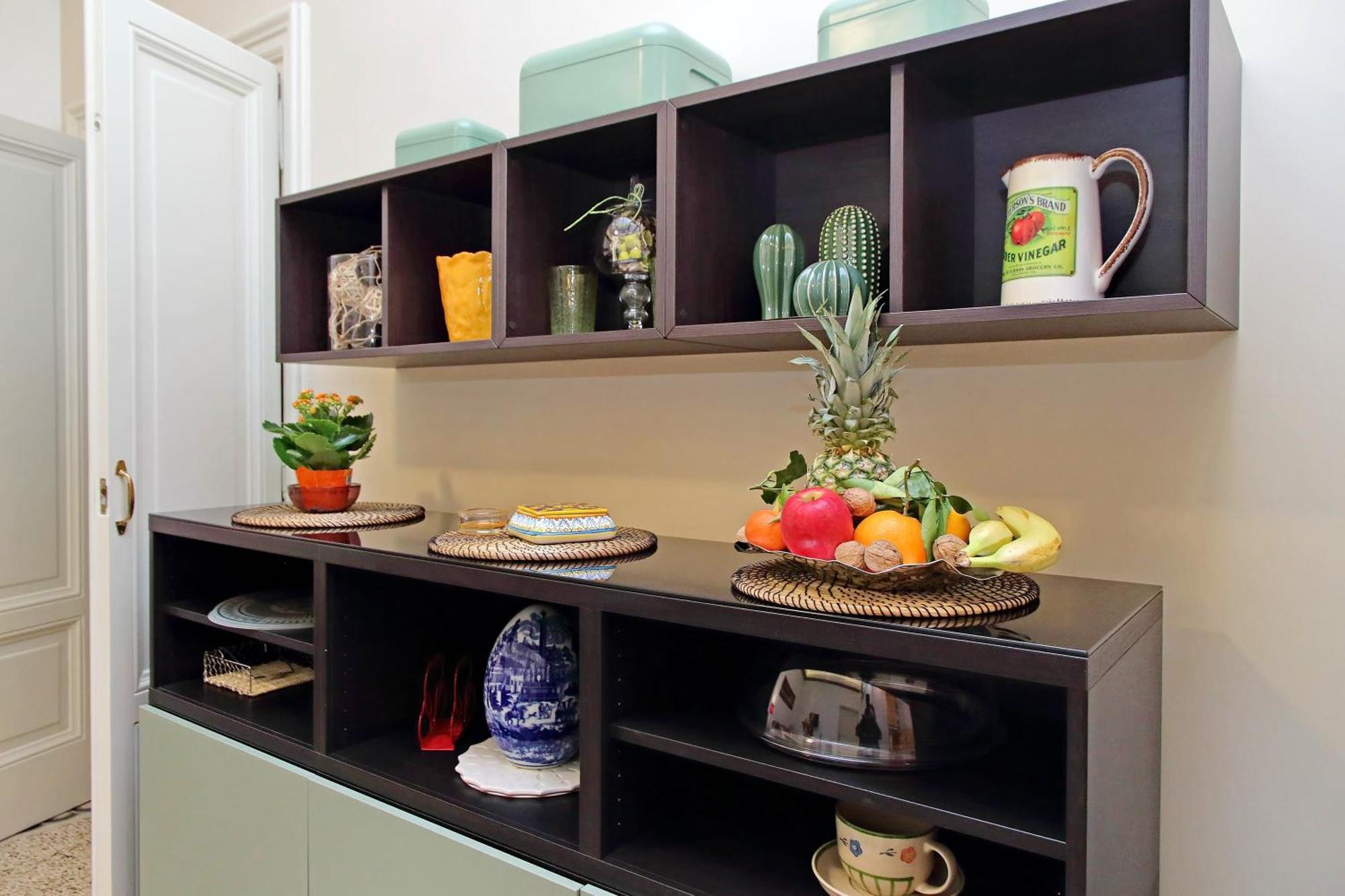 Casa Giuliana -3br 2bath Flat, 116 M2 On One Level, 2nd Floor With Lift, High Comfort, Quite, Chic, Doorman, 600 Meters From Vatican Museums And Ottaviano Metro, Plenty Of District Facilities, Welcome Drinks & Local Guide, 24 Hour 4 Language Su Apartamento Roma